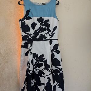 Elegant Floral Sleeveless Dress - Blue and Black